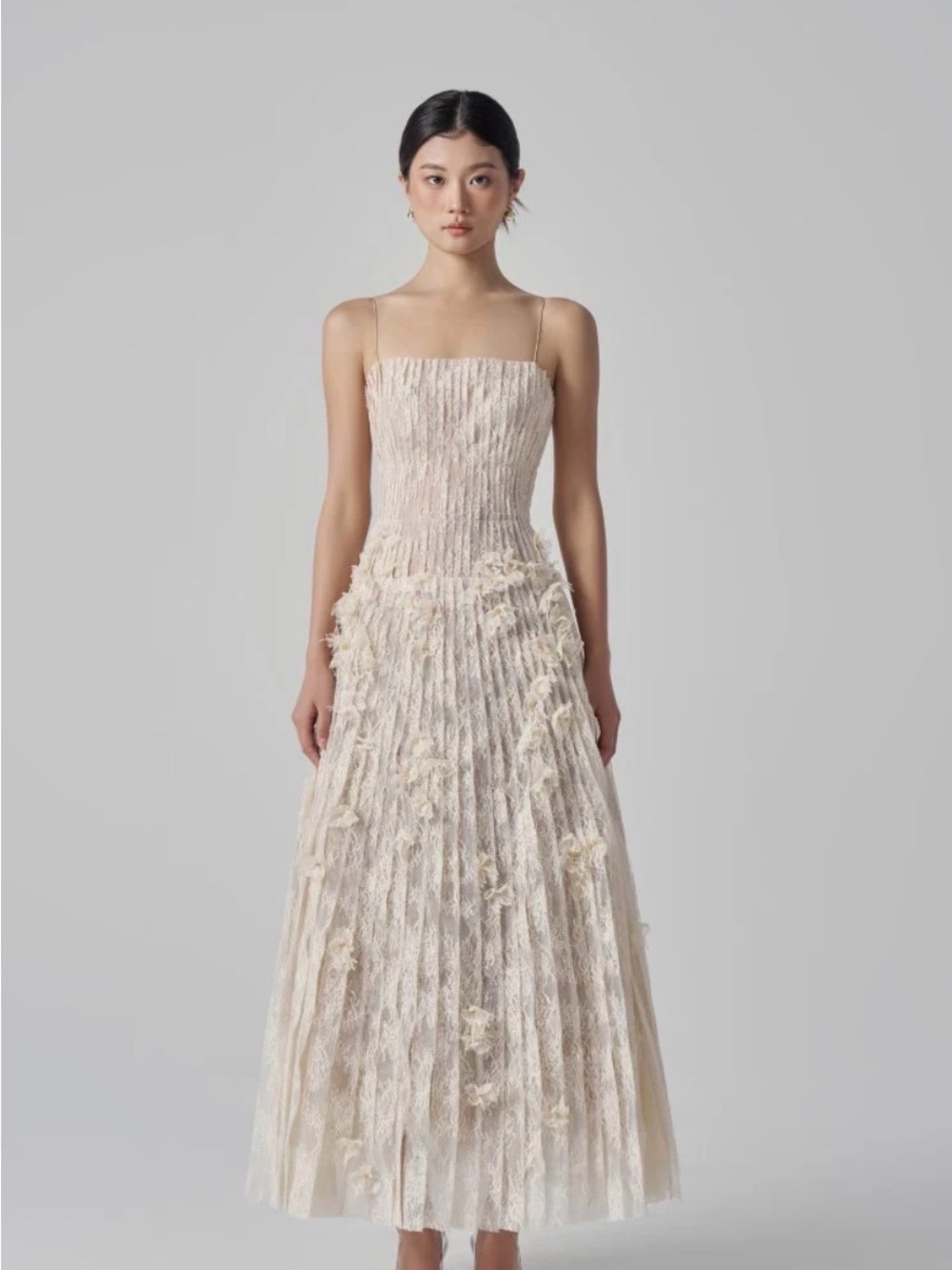 Romantic Cream Lace Pleated Evening Gown